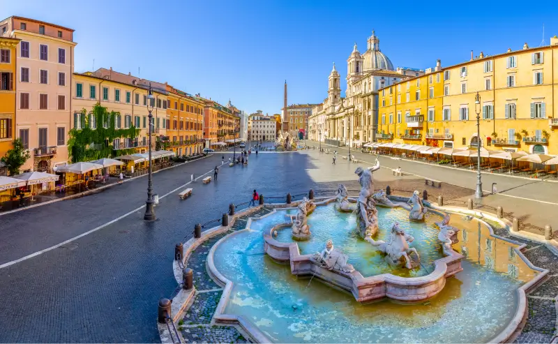 Pulsing Plazas & Lapping up Local Life